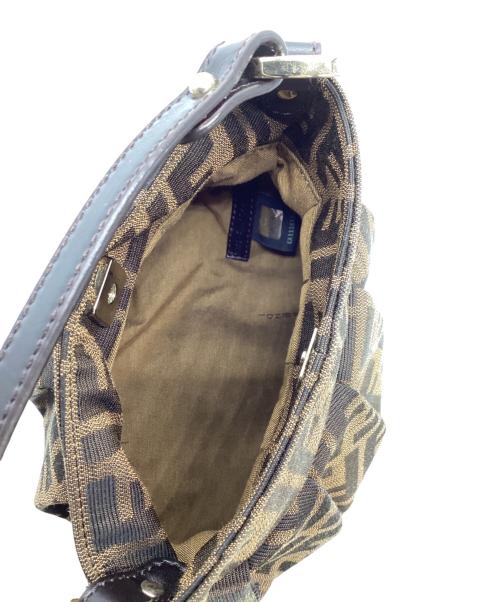 FENDI（フェンディ）FENDI (フェンディ) チャーム付きミニショルダーバッグの古着・服飾アイテム