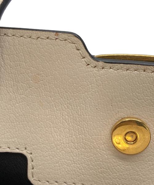 Salvatore Ferragamo（サルヴァトーレ フェラガモ）Salvatore Ferragamo (サルヴァトーレ フェラガモ) ヴァラリボンハンドバッグ ベージュの古着・服飾アイテム