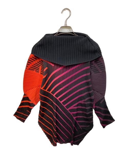 ISSEY MIYAKE（イッセイミヤケ）ISSEY MIYAKE (イッセイミヤケ) プリーツトップス パープル サイズ:2の古着・服飾アイテム