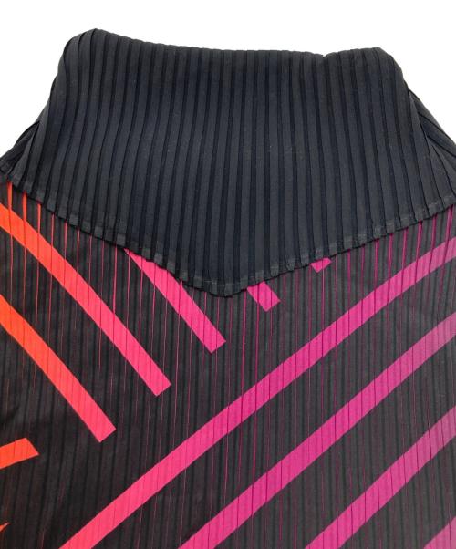 ISSEY MIYAKE（イッセイミヤケ）ISSEY MIYAKE (イッセイミヤケ) プリーツトップス パープル サイズ:2の古着・服飾アイテム