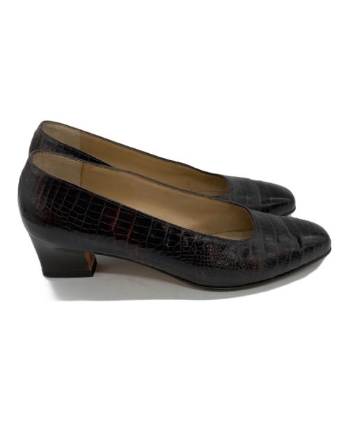 Salvatore Ferragamo（サルヴァトーレ フェラガモ）Salvatore Ferragamo (サルヴァトーレ フェラガモ) 型押しヒールパンプス ブラック サイズ:SIZE 5の古着・服飾アイテム