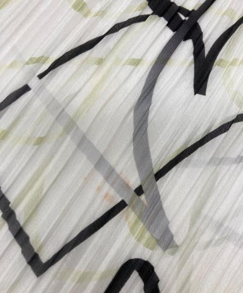 PLEATS PLEASE（プリーツプリーズ）PLEATS PLEASE (プリーツプリーズ) プリーツスカーフ アイボリーの古着・服飾アイテム