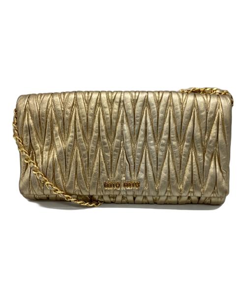 MIU MIU（ミュウミュウ）MIU MIU (ミュウミュウ) チェーンショルダーバッグ ゴールドの古着・服飾アイテム