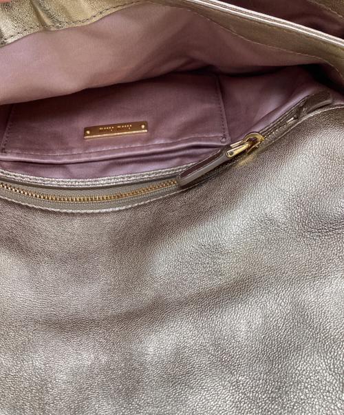 MIU MIU（ミュウミュウ）MIU MIU (ミュウミュウ) チェーンショルダーバッグ ゴールドの古着・服飾アイテム