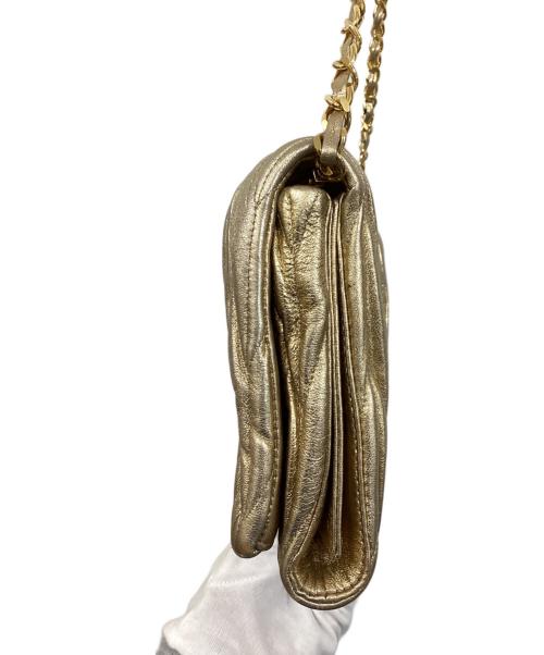MIU MIU（ミュウミュウ）MIU MIU (ミュウミュウ) チェーンショルダーバッグ ゴールドの古着・服飾アイテム