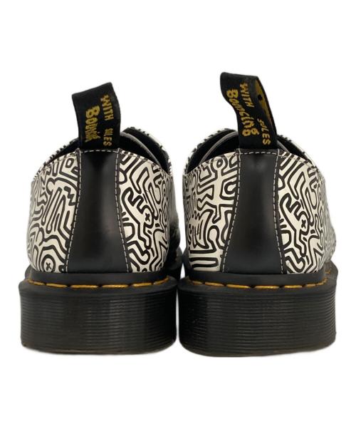 Dr.Martens（ドクターマーチン）Dr.Martens (ドクターマーチン) Keith Haring (キースヘリング) 3ホールシューズ ブラック サイズ:SIZE 7の古着・服飾アイテム