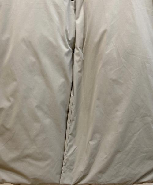 UNITED ARROWS & SONS（ユナイテッドアローズ アンド サンズ）UNITED ARROWS & SONS (ユナイテッドアローズ アンド サンズ) DOWN V LONG COAT ベージュ サイズ:SIZE Sの古着・服飾アイテム