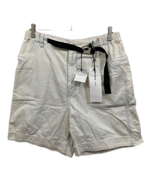 sacai（サカイ）sacai (サカイ) Buckle Detailed Shorts ホワイト サイズ:SIZE 3の古着・服飾アイテム