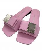 Ferragamoフェラガモ）の古着「DOUBLE BOW FLAT SANDAL」｜ピンク