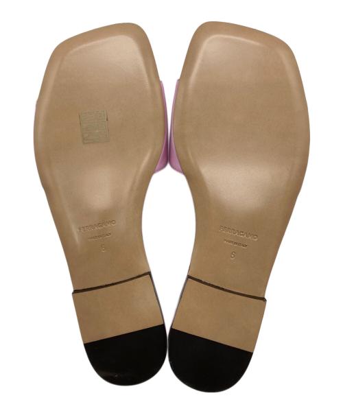 Ferragamo（フェラガモ）Ferragamo (フェラガモ) DOUBLE BOW FLAT SANDAL ピンク サイズ:6の古着・服飾アイテム
