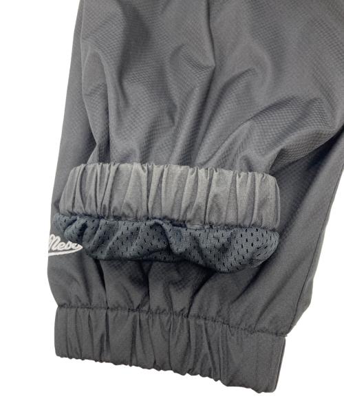 Mastermind JAPAN（マスターマインド ジャパン）Mastermind JAPAN (マスターマインド ジャパン) MITCHELL & NESS (ミッチェルアンドネス) LIGHTWEIGHT ANORAK COLLAB ブラック サイズ:SIZE XLの古着・服飾アイテム