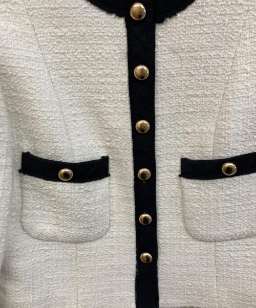 allureville（アルアバイル）allureville (アルアバイル) スクエアツイードクルージャケット アイボリー サイズ:SIZE 1の古着・服飾アイテム