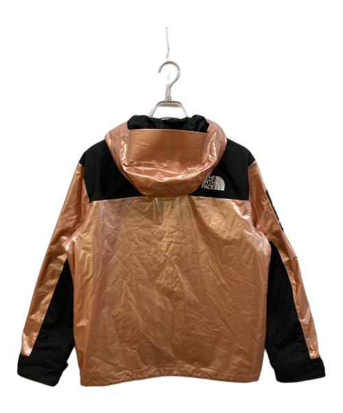 THE NORTH FACE（ザ ノース フェイス）THE NORTH FACE (ザ ノース フェイス) SUPREME (シュプリーム) METALLIC MOUNTAIN PARKA ピンク×ゴールド サイズ:Mの古着・服飾アイテム