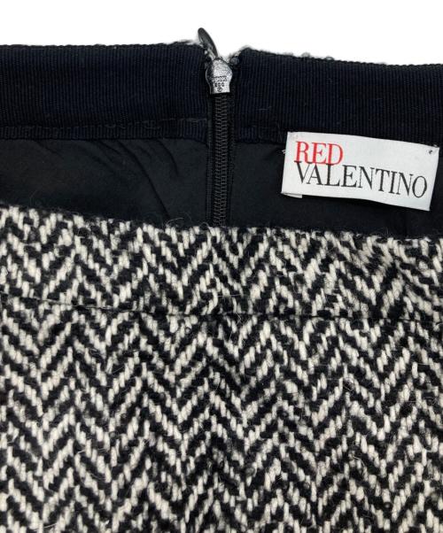 RED VALENTINO（レッドヴァレンティノ）RED VALENTINO (レッドヴァレンティノ) マクロシェブロンウール スカート ブラック サイズ:SIZE 38の古着・服飾アイテム