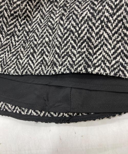 RED VALENTINO（レッドヴァレンティノ）RED VALENTINO (レッドヴァレンティノ) マクロシェブロンウール スカート ブラック サイズ:SIZE 38の古着・服飾アイテム