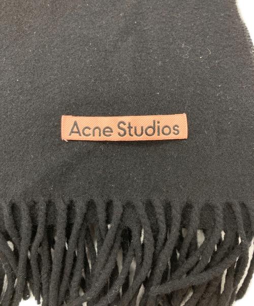 Acne studios（アクネ ストゥディオス）ACNE STUDIOS (アクネ ストゥディオス) フリンジウールスカーフ ブラックの古着・服飾アイテム