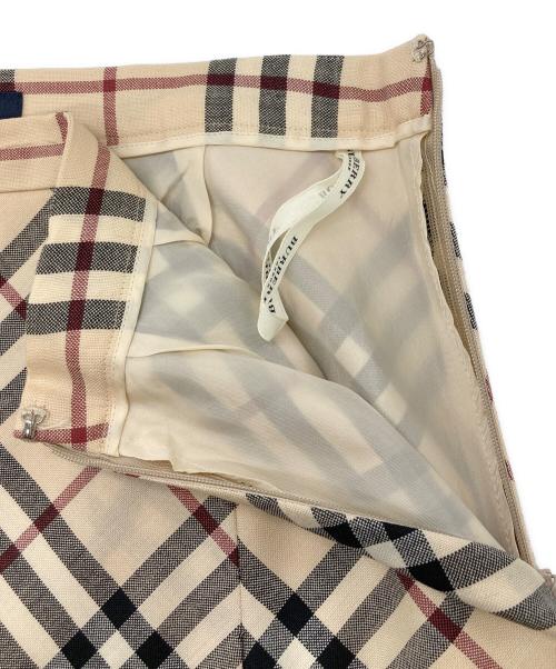 BURBERRY LONDON（バーバリーロンドン）BURBERRY LONDON (バーバリーロンドン) ノバチェックスカート ベージュ サイズ:40の古着・服飾アイテム