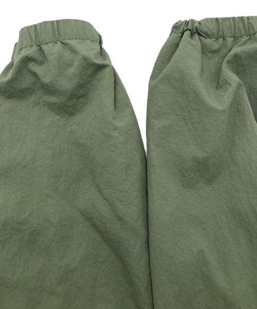 FRED PERRY（フレッドペリー）FRED PERRY (フレッドペリー) Seam Detail Shell Jacket カーキ サイズ:SIZE Mの古着・服飾アイテム