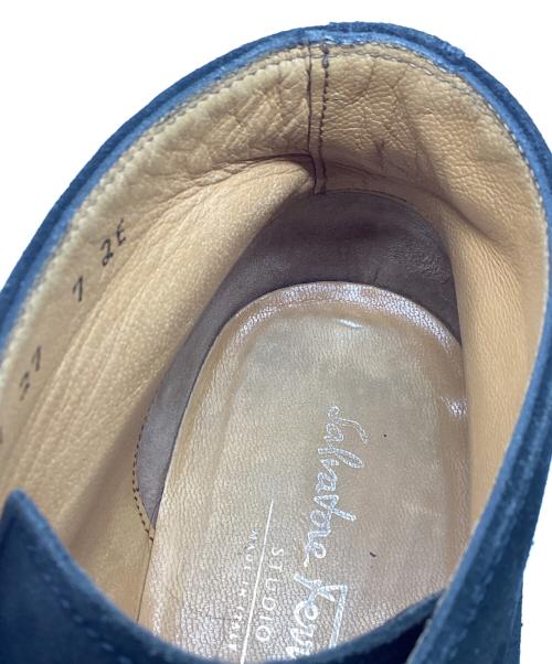 Salvatore Ferragamo（サルヴァトーレ フェラガモ）Salvatore Ferragamo (サルヴァトーレ フェラガモ) スエードチャッカーブーツ ブラック サイズ:SIZE 27cmの古着・服飾アイテム