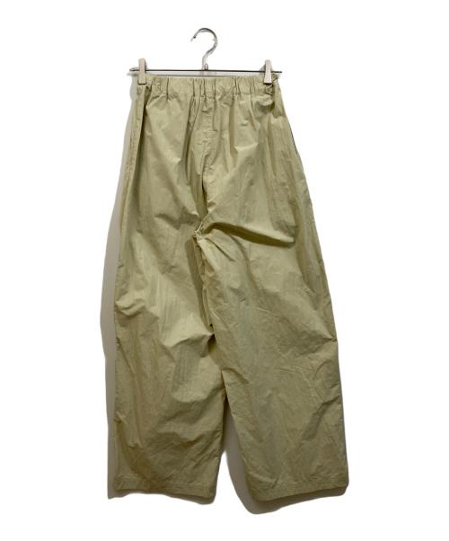 Sea Room lynn（シールームリン）Sea Room Lynn (シールームリン) 2tuckナイロンボリュームパンツ アイボリー サイズ:SIZE Mの古着・服飾アイテム