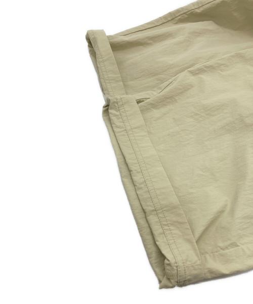 Sea Room lynn（シールームリン）Sea Room Lynn (シールームリン) 2tuckナイロンボリュームパンツ アイボリー サイズ:SIZE Mの古着・服飾アイテム