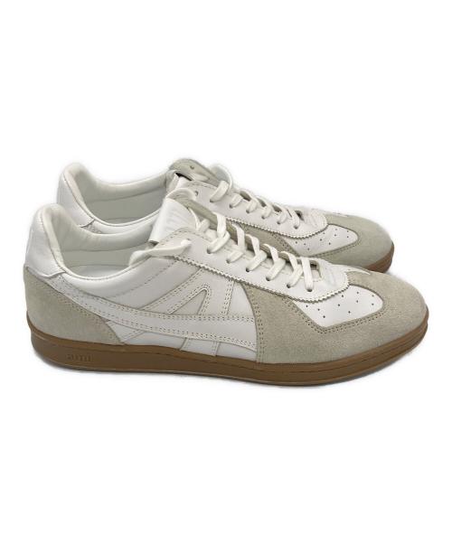 AMI PARIS（アミ パリス）AMI PARIS (アミ パリス) ジャーマントレーナー ホワイト サイズ:41の古着・服飾アイテム