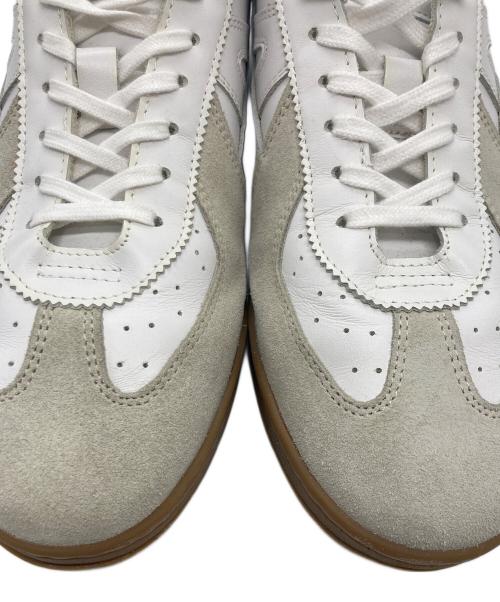 AMI PARIS（アミ パリス）AMI PARIS (アミ パリス) ジャーマントレーナー ホワイト サイズ:41の古着・服飾アイテム