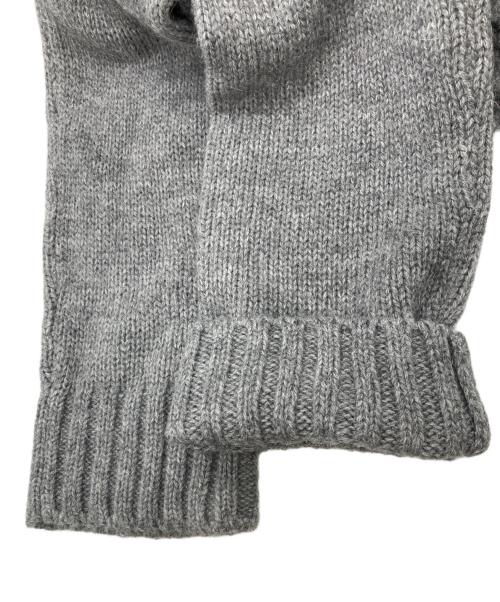 J.W.ANDERSON（ジェイダブリューアンダーソン）J.W.ANDERSON (ジェイダブリューアンダーソン) Patch Pocket Turtleneck Jumper グレー サイズ:SIZE Sの古着・服飾アイテム