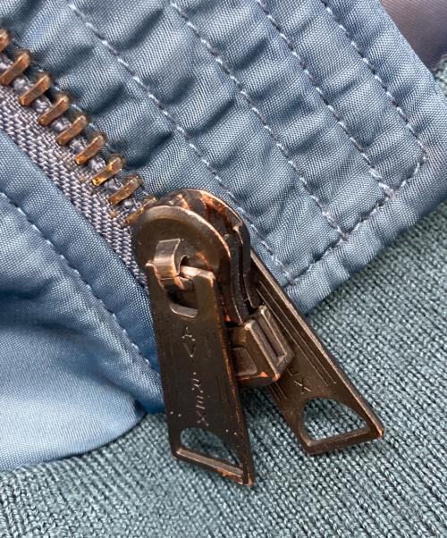 AVIREX（アヴィレックス）AVIREX (アヴィレックス) リフレクトステンシル MA-1 フライトジャケット ミリタリー ジャケット ネイビー サイズ:SIZE Mの古着・服飾アイテム