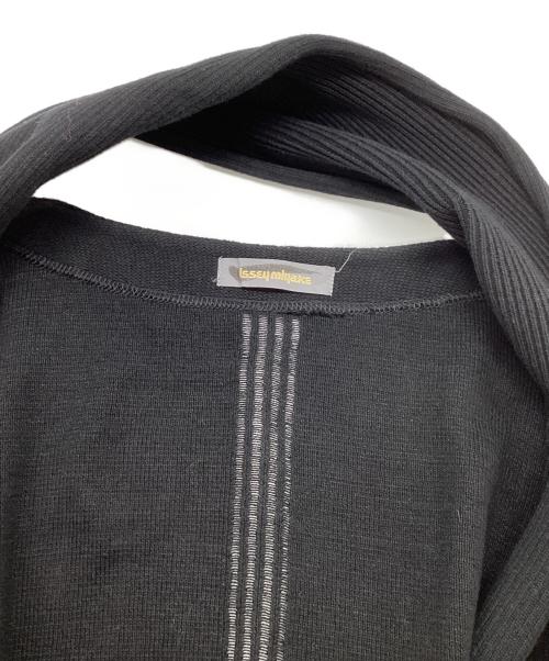 ISSEY MIYAKE（イッセイミヤケ）ISSEY MIYAKE (イッセイミヤケ) 変形ニットカーディガン ブラック サイズ:SIZE Mの古着・服飾アイテム