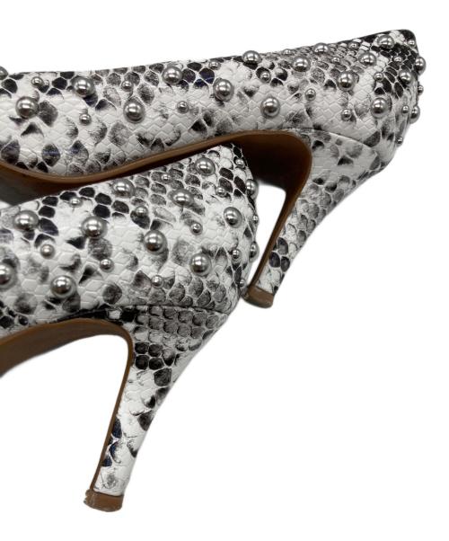 Hysteric Glamour（ヒステリックグラマー）Hysteric Glamour (ヒステリックグラマー) パイソン型押しスタッズパンプス グレー サイズ:23cmの古着・服飾アイテム