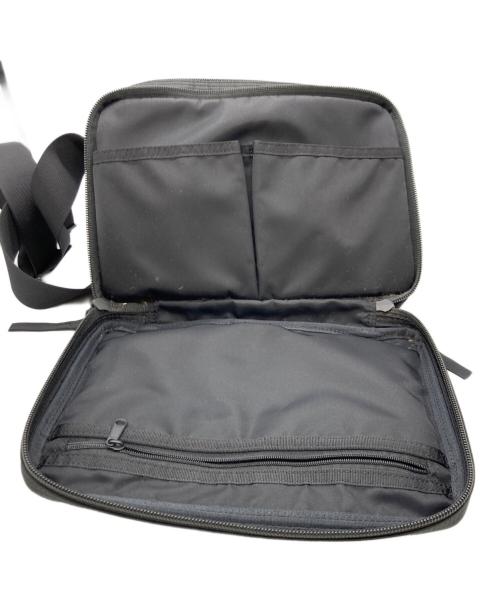 PORTER（ポーター）PORTER (ポーター) フラワーパターンショルダーバッグ ブラックの古着・服飾アイテム