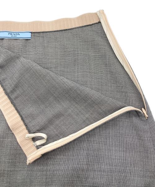 PRADA（プラダ）PRADA (プラダ) アシンメトリースカート グレー サイズ:40Sの古着・服飾アイテム