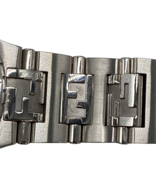 FENDI（フェンディ）FENDI (フェンディ) リストウォッチ シルバーの古着・服飾アイテム