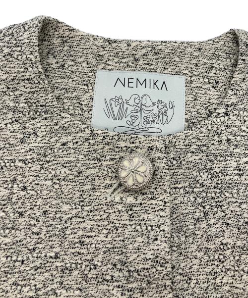 NEMIKA（ネミカ）NEMIKA (ネミカ) ビジューボタン付き ツイードポンチョ グレー サイズ:SIZE 1の古着・服飾アイテム