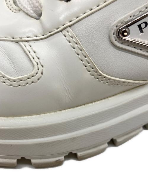 PRADA（プラダ）PRADA (プラダ) Prax 01 レザー スニーカー ホワイト サイズ:SIZE 36 1/2の古着・服飾アイテム