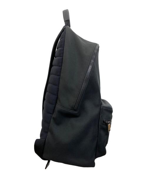 Dior（ディオール）Dior (ディオール) KAWS (カウズ) BEEモチーフバックパック ブラックの古着・服飾アイテム