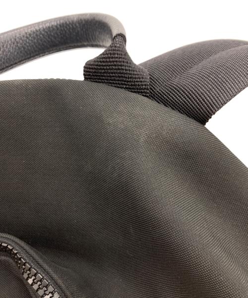 Dior（ディオール）Dior (ディオール) KAWS (カウズ) BEEモチーフバックパック ブラックの古着・服飾アイテム