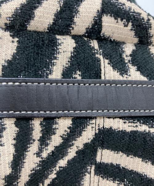 AVACATION（アヴァケーション）AVACATION (アヴァケーション) ピックアニマル ブラックの古着・服飾アイテム