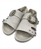 TOGA PULLA×RAY BEAMSトーガ プルラ×レイ ビームス）の古着「メタルエンボスサンダル」｜アイボリー