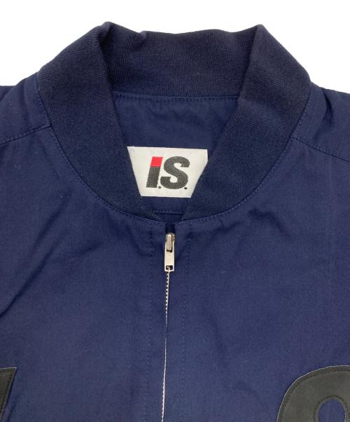 I.S.ISSEY MIYAKE（アイエス イッセイミヤケ）I.S.ISSEY MIYAKE (アイエス イッセイミヤケ) ワッペン付きブルゾン ネイビー サイズ:9の古着・服飾アイテム