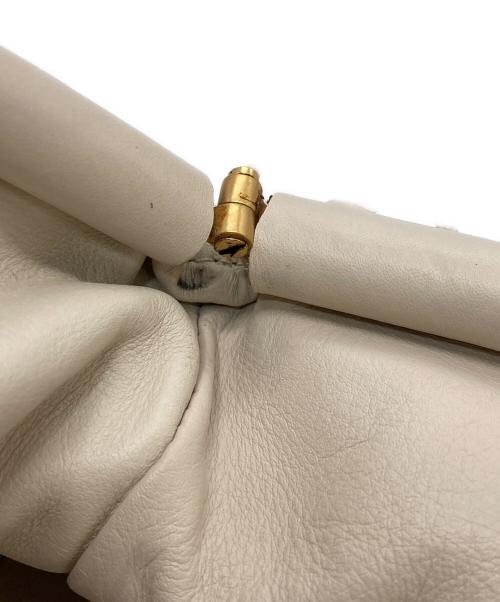 BOTTEGA VENETA（ボッテガベネタ）BOTTEGA VENETA (ボッテガベネタ) ミニザポーチ アイボリーの古着・服飾アイテム