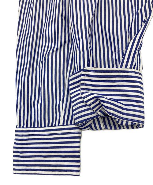 PLAY COMME des GARCONS（プレイコムデギャルソン）PLAY COMME des GARCONS (プレイコムデギャルソン) ハートワッペンストライプシャツ ブルー サイズ:Mの古着・服飾アイテム