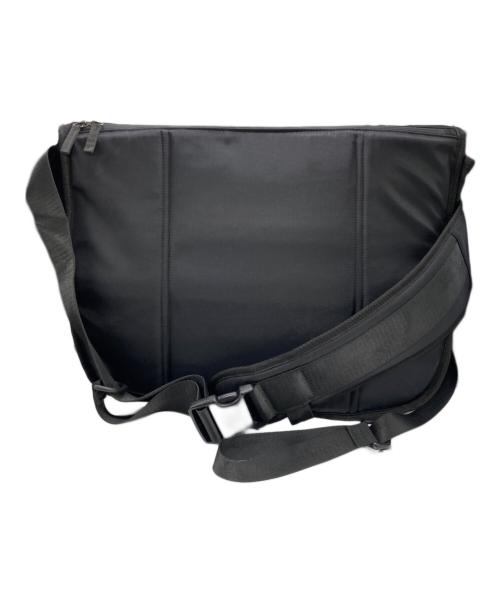 CHARI & CO NYC（チャリアンドコーニューヨーク）CHARI & CO NYC (チャリアンドコーニューヨーク) THE MESSENGER BAG ブラックの古着・服飾アイテム