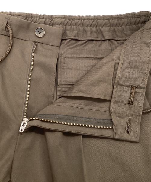 AOURE（アウール）AOURE (アウール) イージースラックス ブラウン サイズ:Lの古着・服飾アイテム