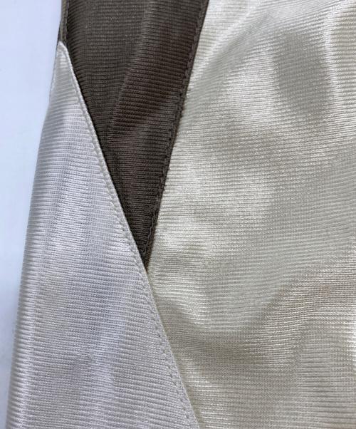 KITH（キス）KITH (キス) Faille Jersey Turbo Short ベージュ サイズ:	SIZE Mの古着・服飾アイテム