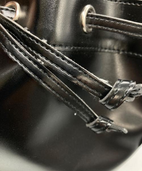 COMME des GARCONS COMME des GARCONS（コムデギャルソン コムデギャルソン）COMME des GARCONS COMME des GARCONS (コムデギャルソン コムデギャルソン) レザー巾着ショルダーバッグ ブラックの古着・服飾アイテム