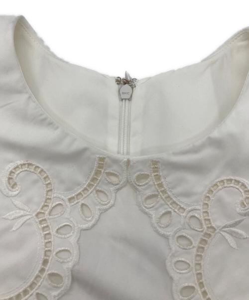 machatt（マチャット）machatt (マチャット) レースカラーノースリーブブラウス ホワイト サイズ:	SIZE Freeの古着・服飾アイテム