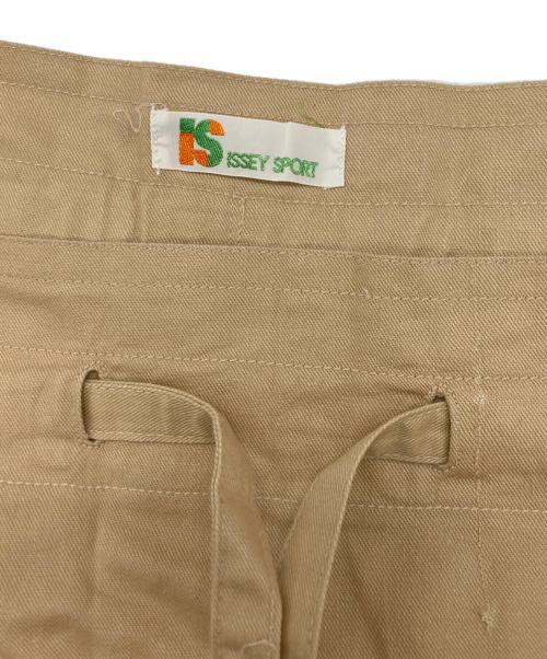 I.S. ISSEY SPORT（イッセイ スポーツ）I.S. ISSEY SPORT (イッセイ スポーツ) コットンスカート ベージュ サイズ:SIZE 9の古着・服飾アイテム