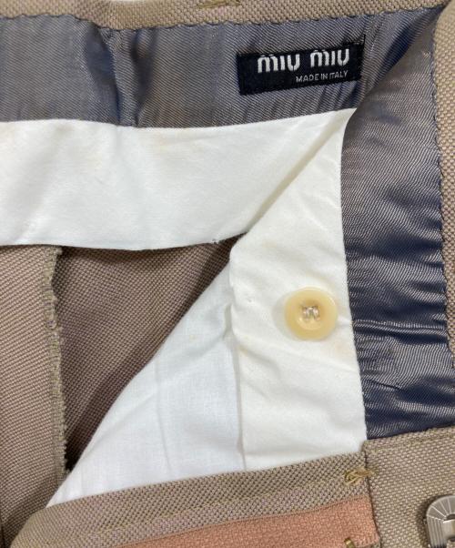 MIU MIU（ミュウミュウ）MIU MIU (ミュウミュウ) ラメ加工スラックス ベージュ サイズ:実寸をご確認くださいの古着・服飾アイテム
